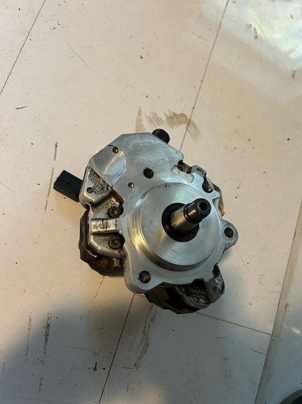 Bmw e60 530d korkeapainepumppu CP3R70