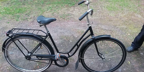 Iso mummopyörä 28"