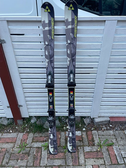 Fischer r13 black heat laskettelusukset 155 cm siteillä