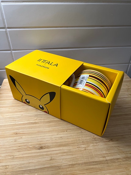 Iittala x Pokemon Pikachu muki