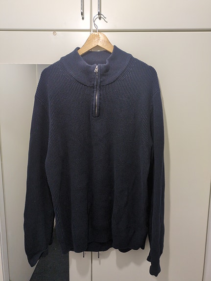 Quarter zip -neule