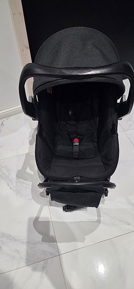 Britax römer turvakaukalo ja jalusta 0-13kg