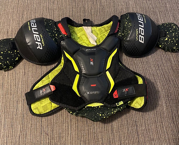 Bauer Supreme 3x rintapanssari JR S