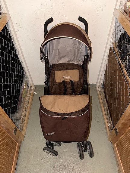 Graco ruskeat matkarattaat
