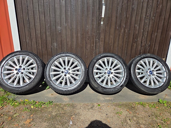Upeat aluvanteet Ford S-Max/Focus/Mondeo/Galaxy 225/50/17 kesärenkailla