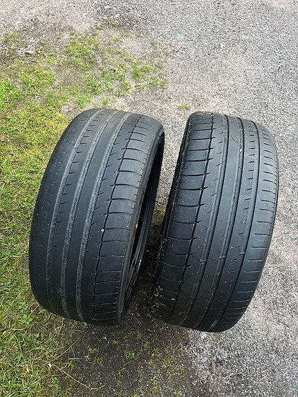 245/45/19