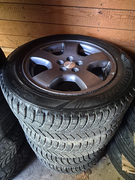 16" Nastarenkaat aluvanteilla 5x100 Subaru