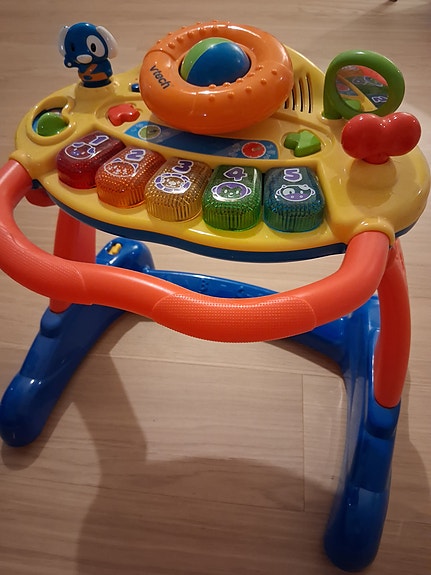 Vtech kävelytuki