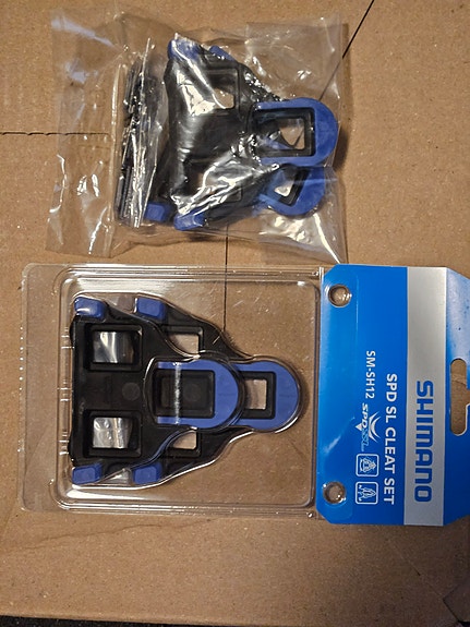 UUSI Shimano SM-SH12 SPD-SL klossit 4 kpl