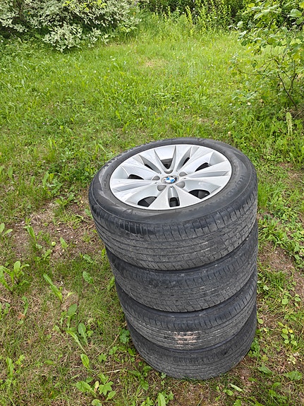 Bmw 17" alumiinivanteet kesärenkailla