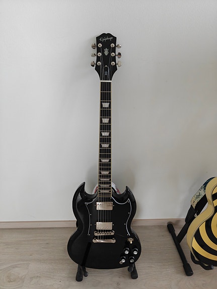 Epiphone SG + Pehmeälaukku - MYYNTI / VAIHTO