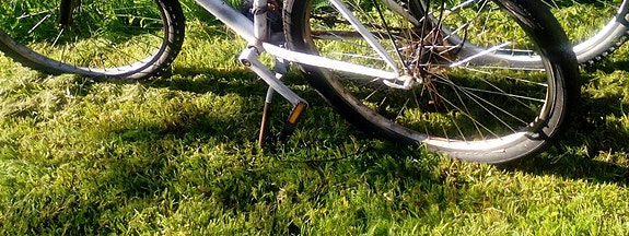 Osiksi, runko vanteet ym osia, erilaisia 28/6