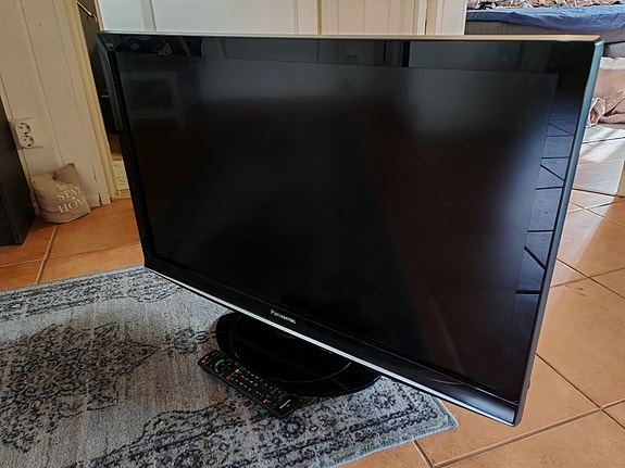 Panasonic 37" TV