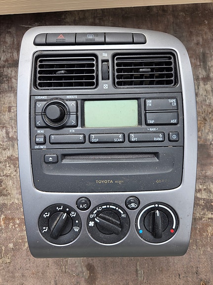 Toyota avensis säädinpaneli 2001
