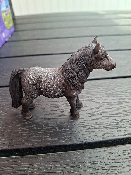 Schleich poni