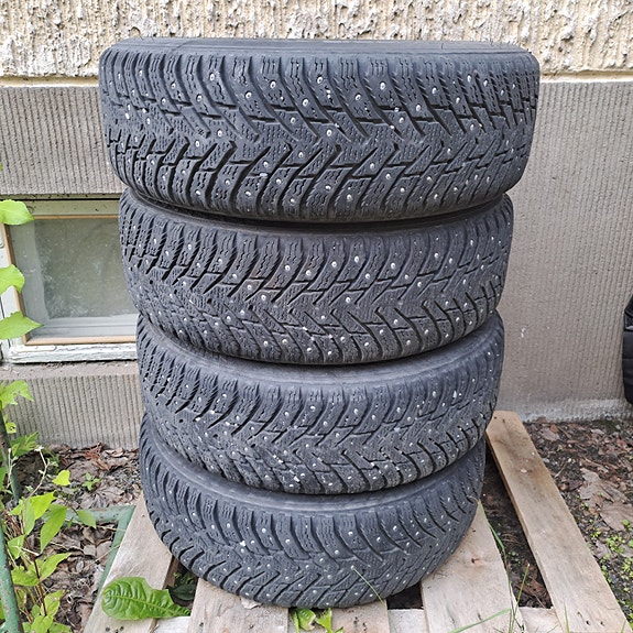 Nokia Hakkapeliitta nastarenkaat 185/65 R15 Opel Astra