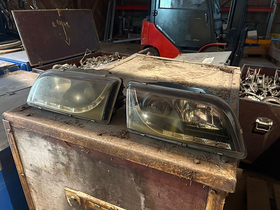 Volvo S40/V40 umpiot, etuvilkut ja lokari vilkut