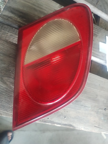 Mercedes-Benz takavalo A210 820 10 64