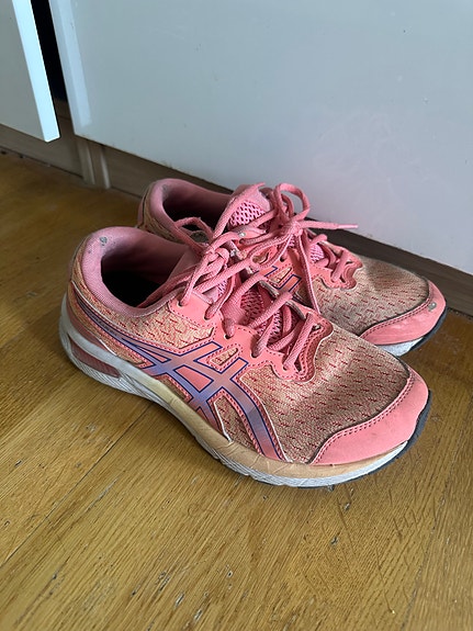 Asics Gel-Cumulus 24 GS juoksukengät, koko 37,5