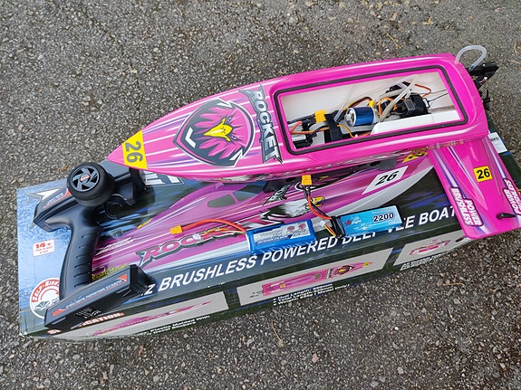 Rocket RC-vene 2.4GHz brushless