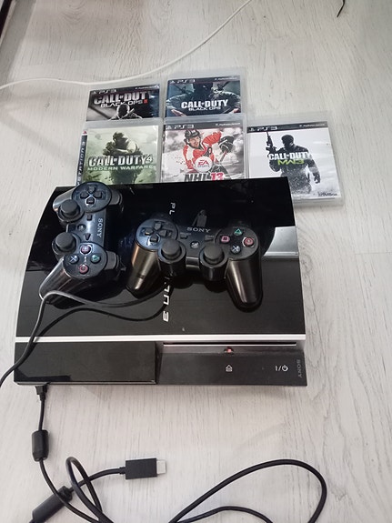 Sony PlayStation 3 pelikonsoli