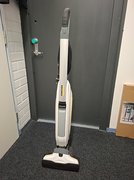 Kärcher lattiapesuri