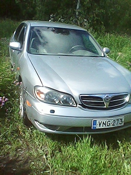 Nissan maxima 2004 hopea purkuauto