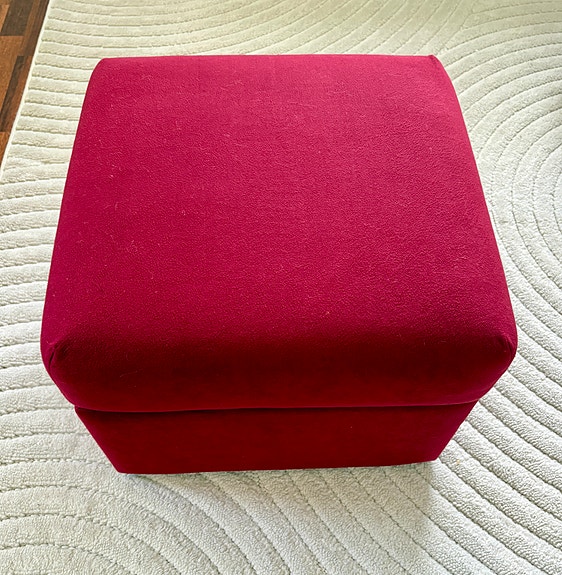 Rahi säilytystilalla