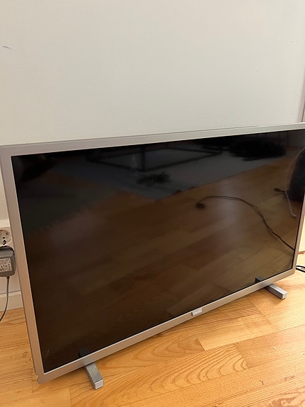 Myydään 32” tv
