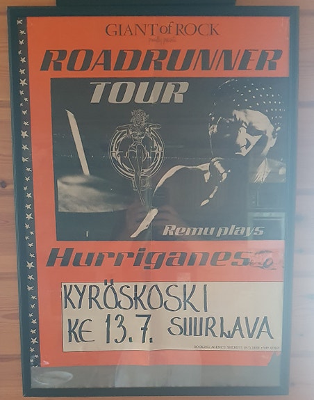 hurriganes iso keikkajuliste.