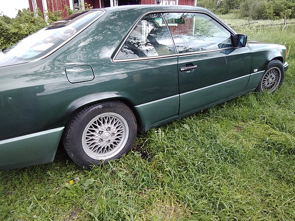 Mercedes-Benz vihreä coupe