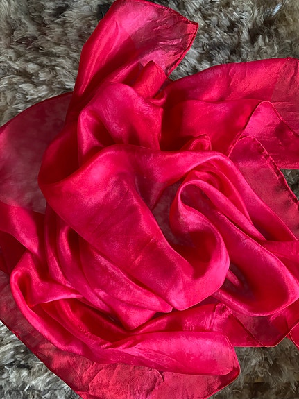 100 % silkkihuivi 90 × 90 cm