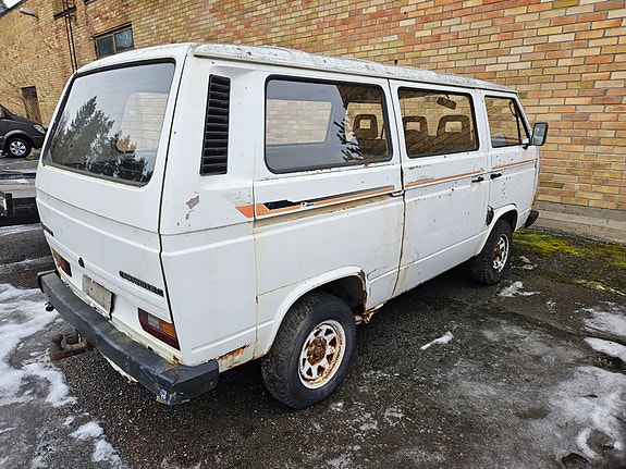 VW Caravelle T3 takatilan sivulasit