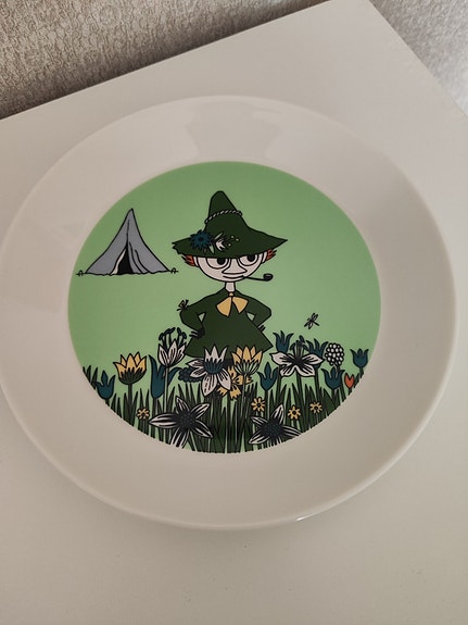 Muumilautanen nuuskamuikkunen