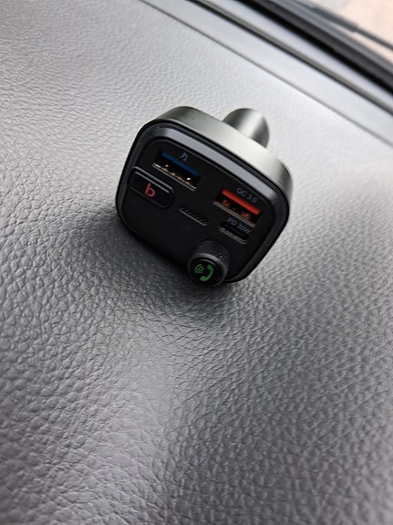 Fm-lähetin autoon