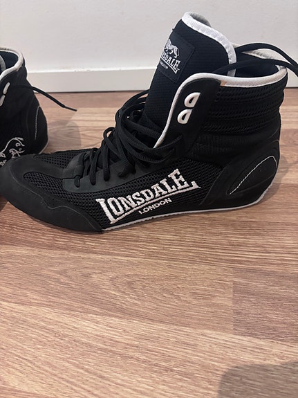 Lonsdale treenikengät koko 46