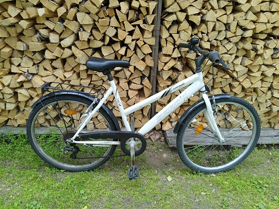 Sarda 7 vaihteinen polkupyörä