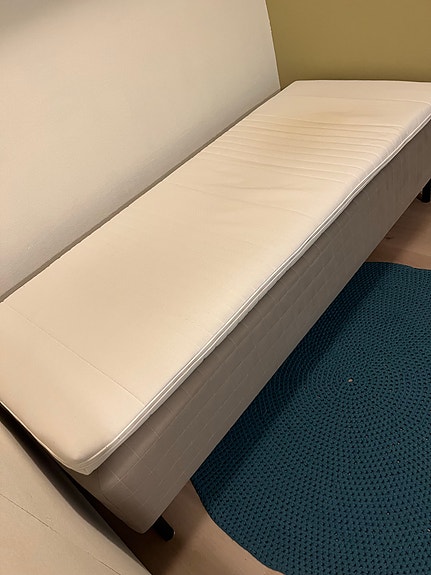 IKEA skårer runkopatja ja IKEA tussöy petauspatja