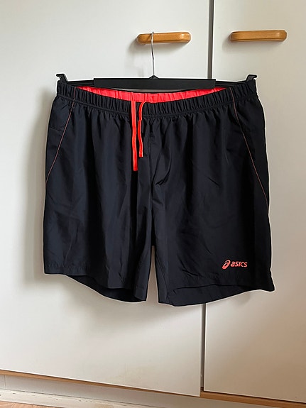 Miesten shortsit koko XL