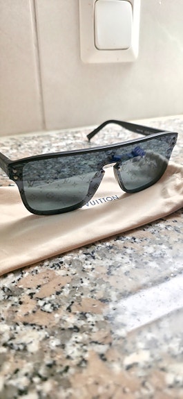Louis Vuitton aurinkolasit