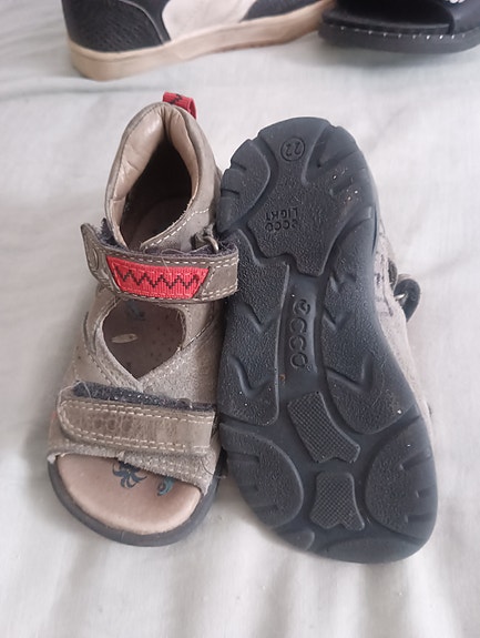 ECCO lasten sandaalit koko 22