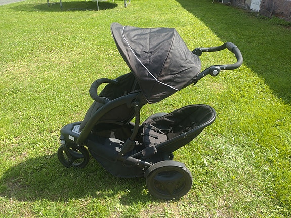 Graco Trekko Duo tuplarattaat sadesuojalla