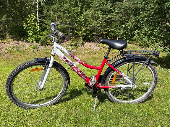 Helkama Jupiter lastenpyörä 24