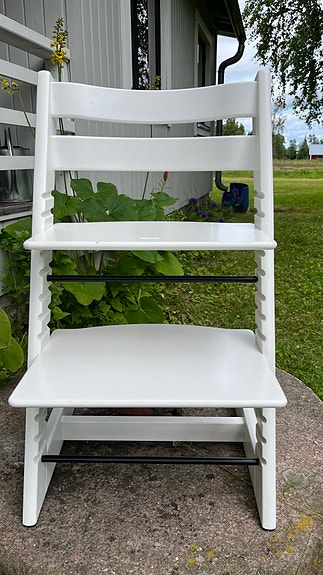 Stokke Tripp Trapp syöttötuoli valkoinen