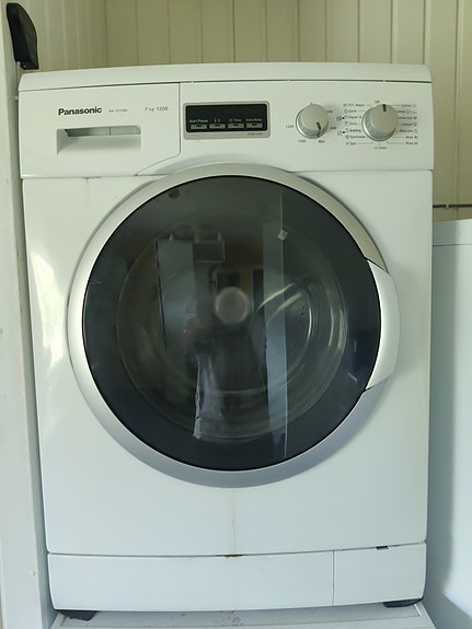 7kg sivusta täytettävä panasonic