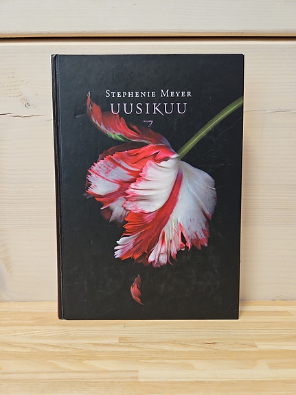 Uusikuu, Stephenie Meyer