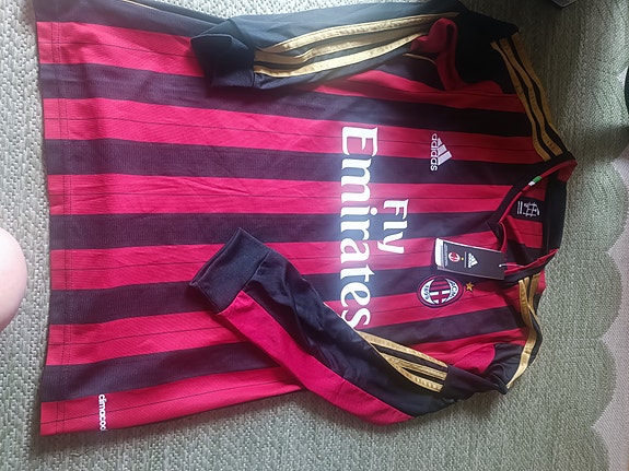 AC Milan paita koko s