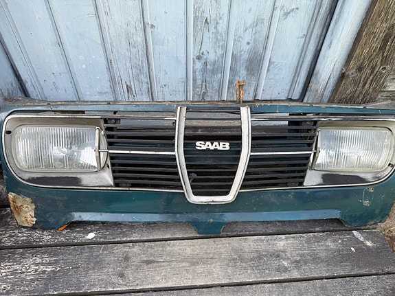 Vanha saabin keula