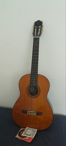 Yamaha CG-150SA klassinen akustinen kitara