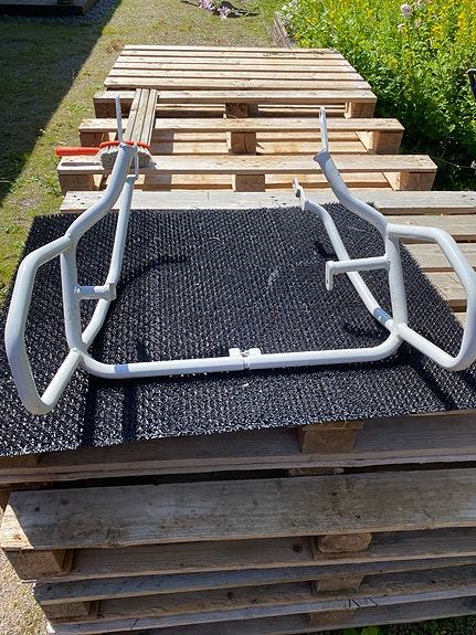 Moottoripyörän takalaukun teline metallinen